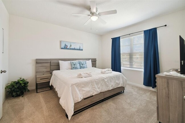 Building Photo - 7704 Oakmoss Loop