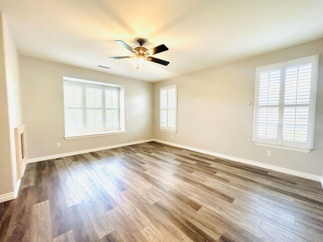 Building Photo - Lush and Lavish 4-Bedroom 4-Bathroom Neatly Tucked Away In The Colony At Calabasas