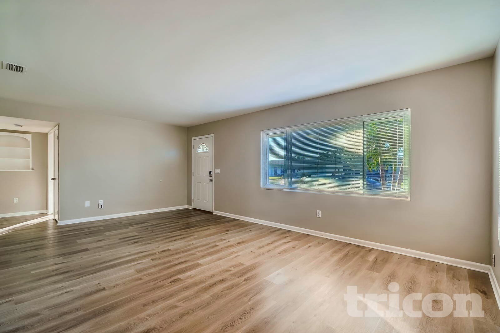 Building Photo - 2020 Magnolia Dr