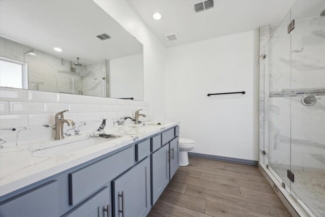 Building Photo - 4506 Glomar Ave