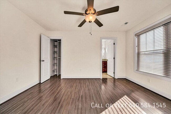 Building Photo - 6982 Linn Cove Court