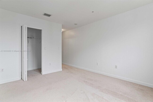 Building Photo - 17640 NW 73rd Ave