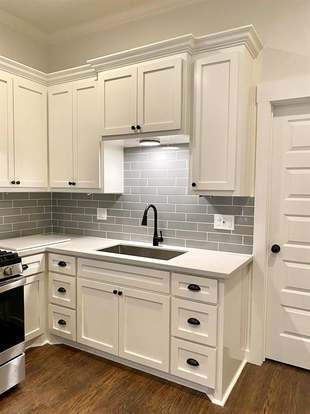 Building Photo - 12042 Carlsbad St