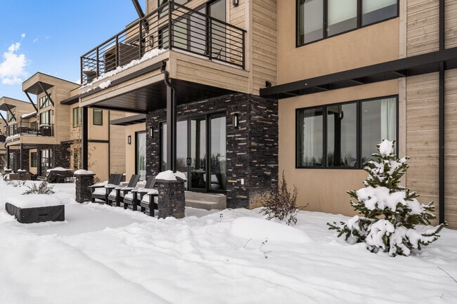 Building Photo - 45 Duckhorn Ln