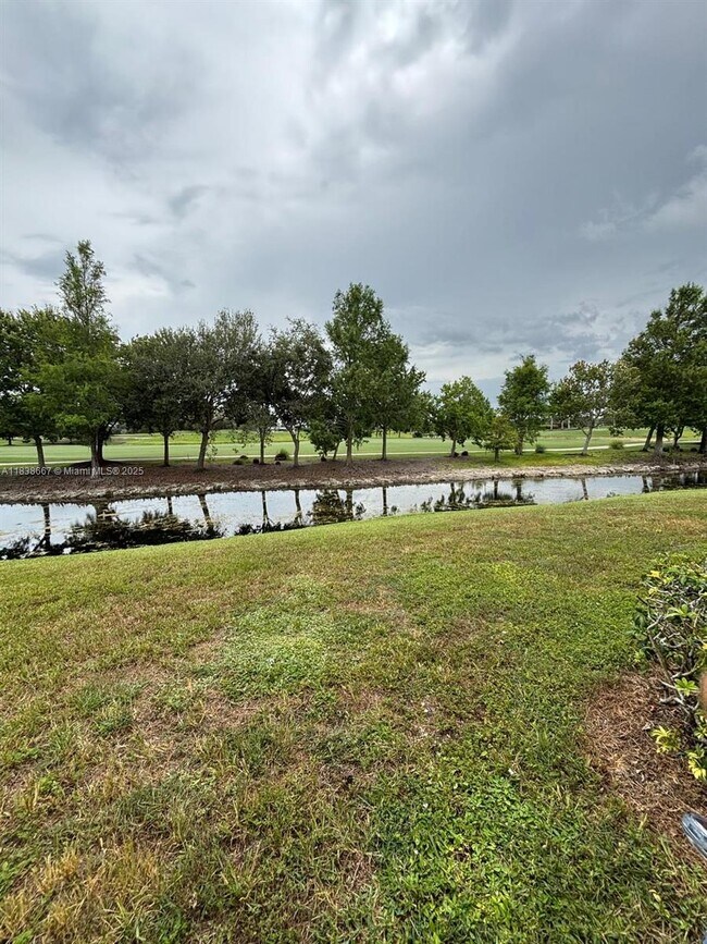Building Photo - 12620 Vista Isles Dr