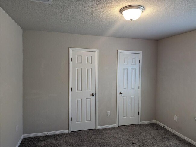 Building Photo - 525 Betty Ann Wy