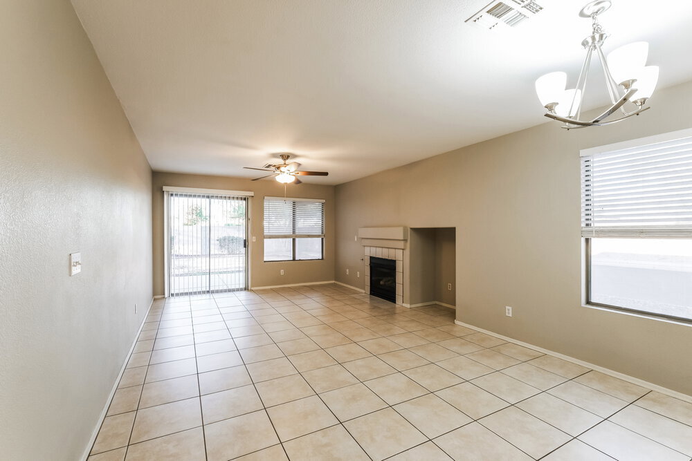 Building Photo - 16083 W Monroe St