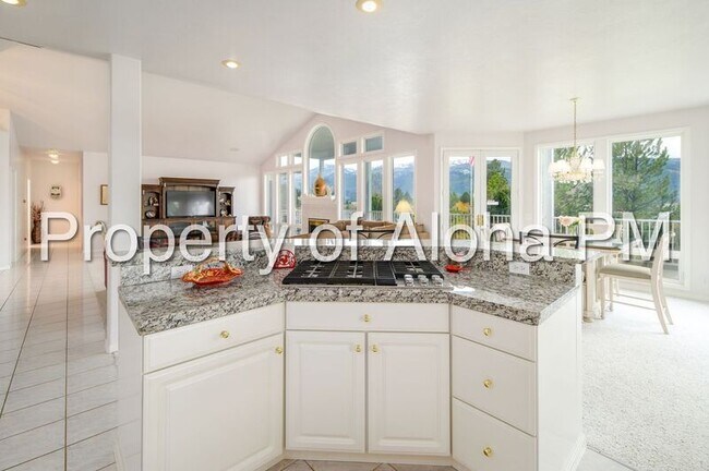 Building Photo - 108 Lakeshore Dr