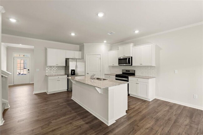 Building Photo - 348 Belmont Dr