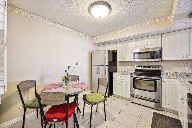 Building Photo - 2625 Terra Ceia Bay Blvd