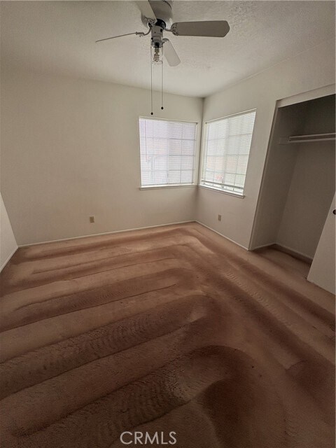 Building Photo - 1524 Canterbury Cir