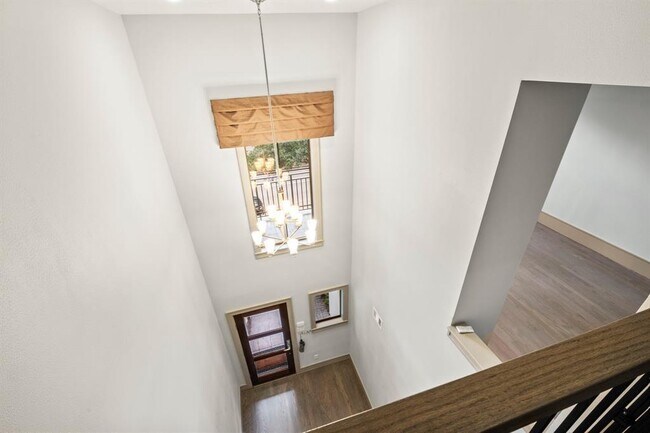Building Photo - 1405 Lake Pointe Pkwy