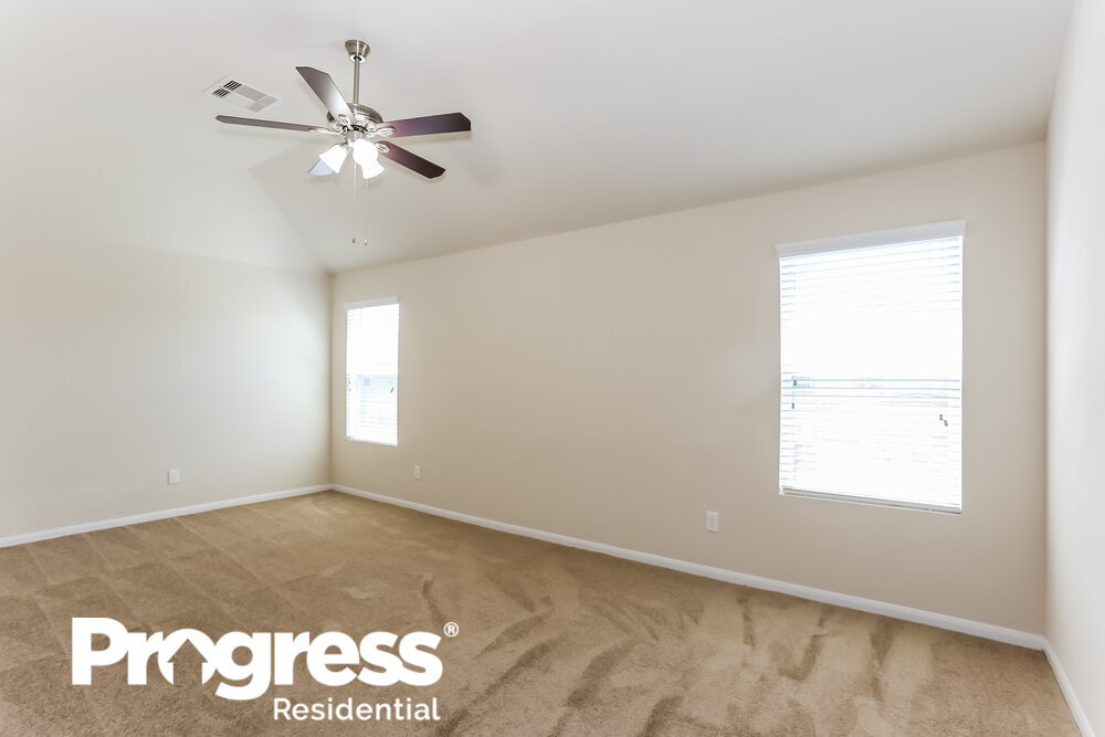 Building Photo - 12430 Greencanyon Dr