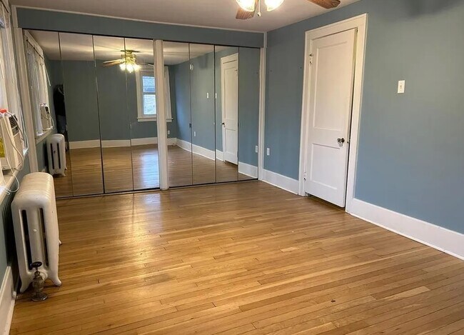 Building Photo - 613 E Lincoln Ave