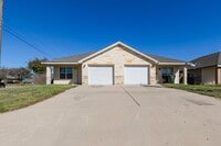 Building Photo - 2930 Saulsbury Dr