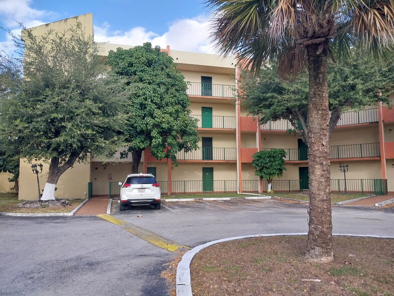 Apt. located in Second Fl. - 9405 W Flagler St