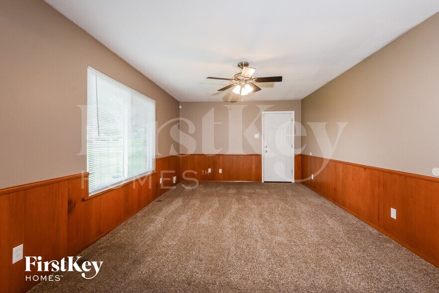 Building Photo - 13825 Invicta Dr