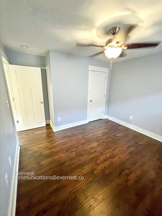 Building Photo - 327B Keeton Ave