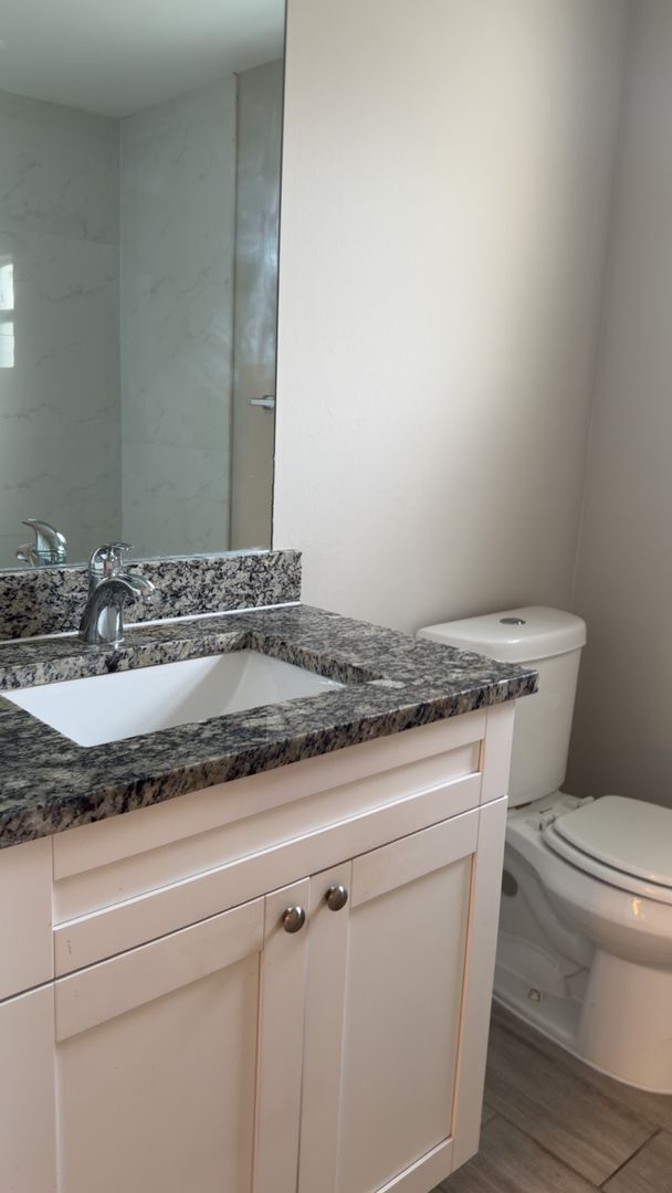 Building Photo - Duplex for rent on freshwater canal