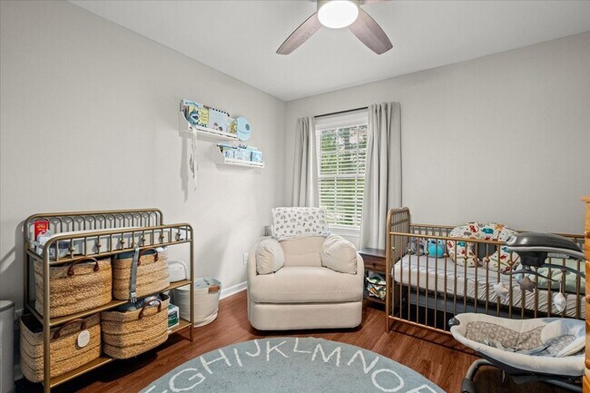 Building Photo - 541 N White St