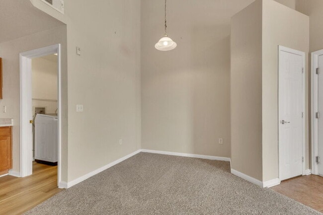 Building Photo - 5714 N Gibralter Way