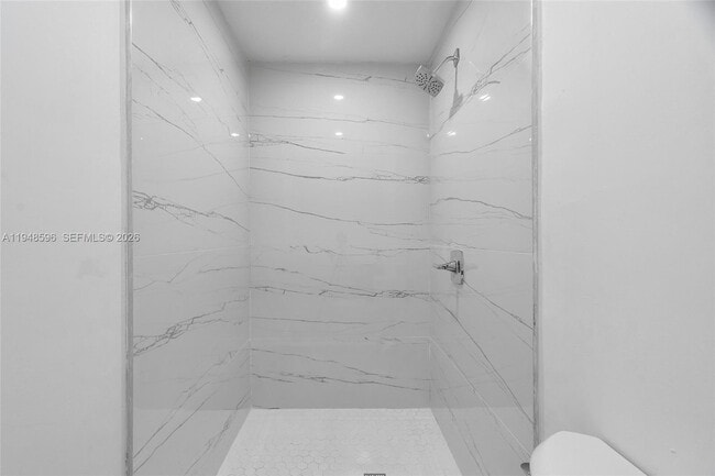 Building Photo - 1046 Jann Ave