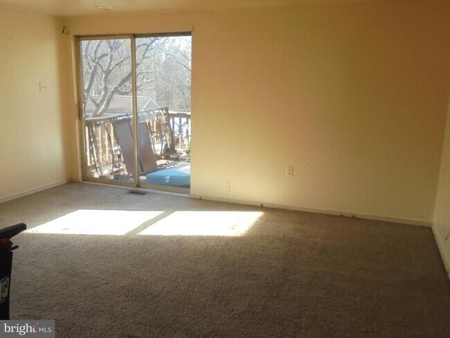 Building Photo - 51 Ed Turner Ln