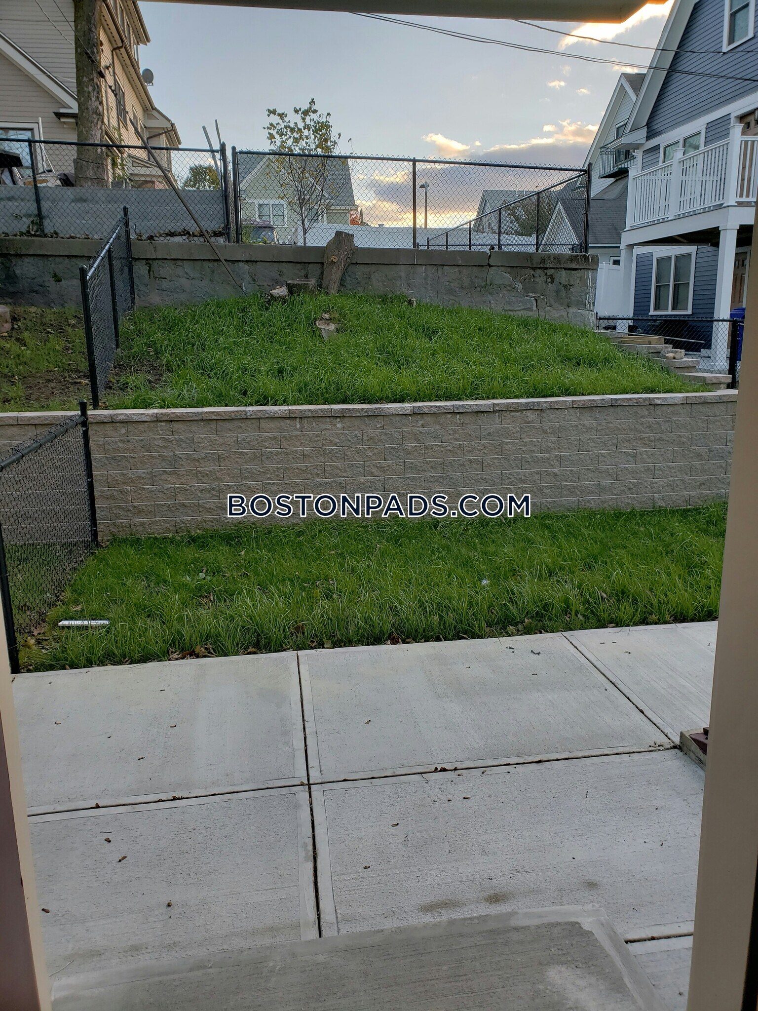 Building Photo - 96 Waumbeck St