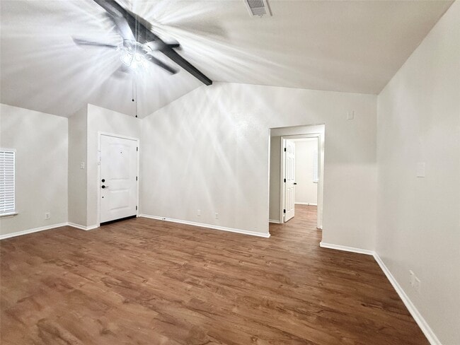 Building Photo - 941 S Walker St