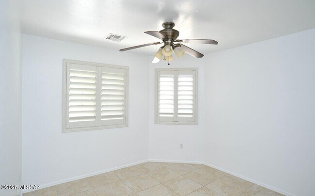 Building Photo - 5493 W Silent Dove Way