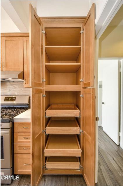 Building Photo - 2707 Montrose Ave