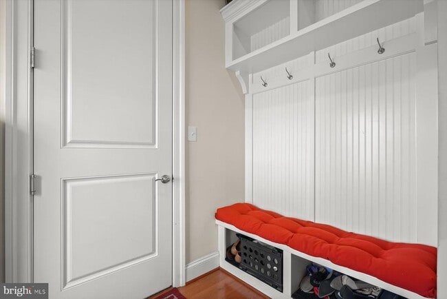 Building Photo - 208 Bottsford Ave