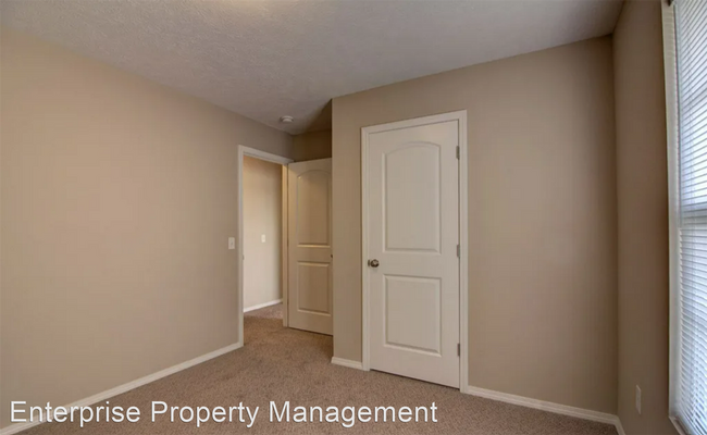 Building Photo - 3 br, 2 bath House - 1050 S Strasbourg Ave