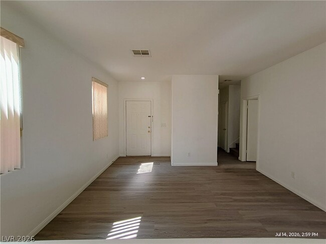 Building Photo - 8525 Titania Ct