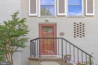 Building Photo - 206 G St SW