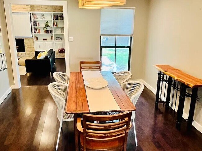 Building Photo - 2305 Comburg Castle Way