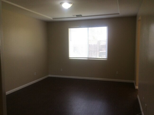 Building Photo - 11405 Braemar Ln