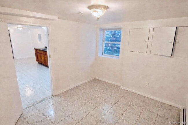 Building Photo - 1-72 Beach 115th St