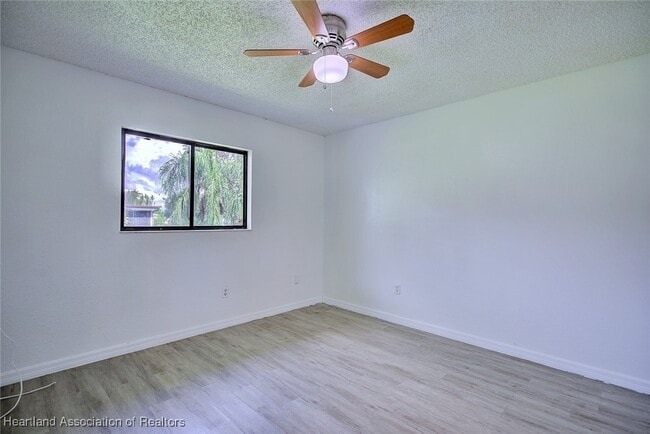 Building Photo - 640 Placid Lakes Blvd
