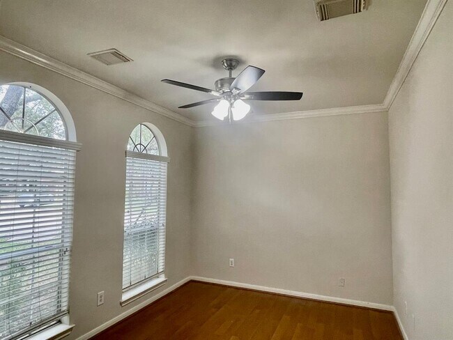 Building Photo - 4503 Northshore Ct