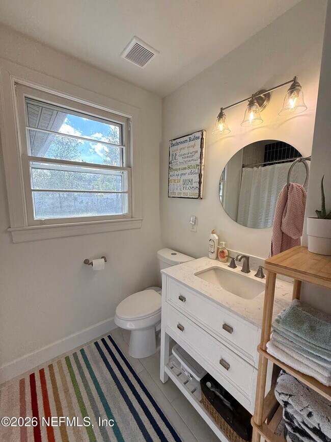 Building Photo - 5352 Appleton Ave