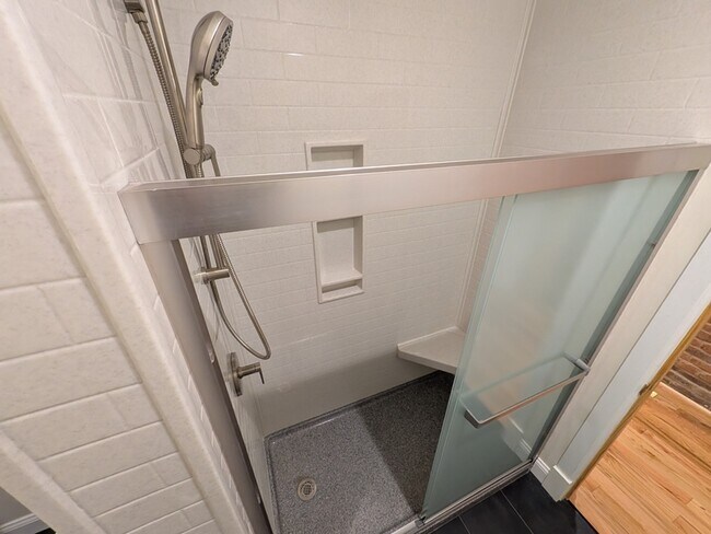 Building Photo - 3233 Morgan Ford Rd