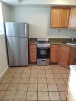 Building Photo - 807 W Madison St