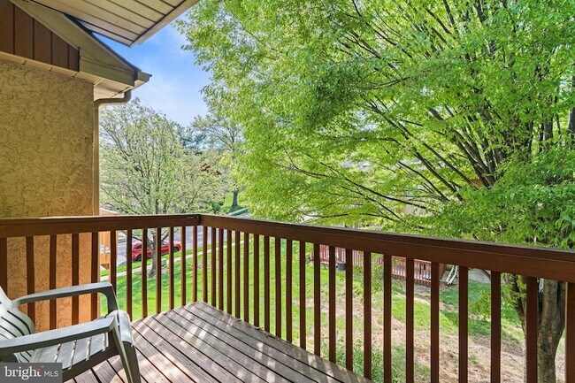Building Photo - 37 White Pine Ct