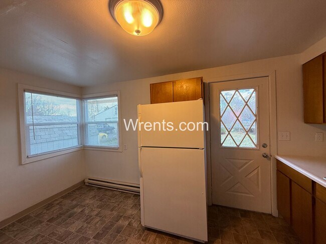 Building Photo - Charming 2 Bedroom • 1 Bath Home in Shadle