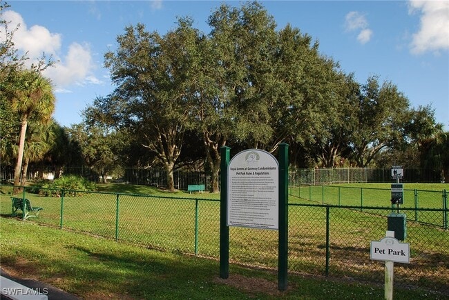 Building Photo - 11550 Villa Grand