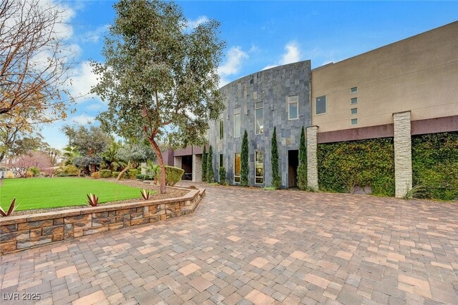 Building Photo - 2111 Edgewood Ave