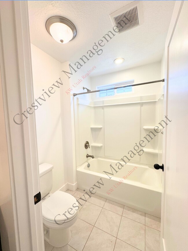 Building Photo - 4883 N Nile Dr