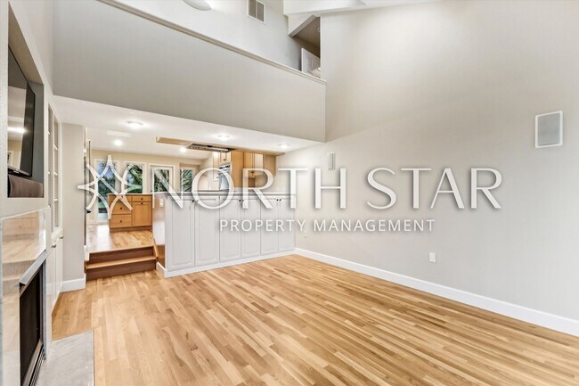 Building Photo - Escape to the Country, Spacious Contemporary in Wilsonville with Shop