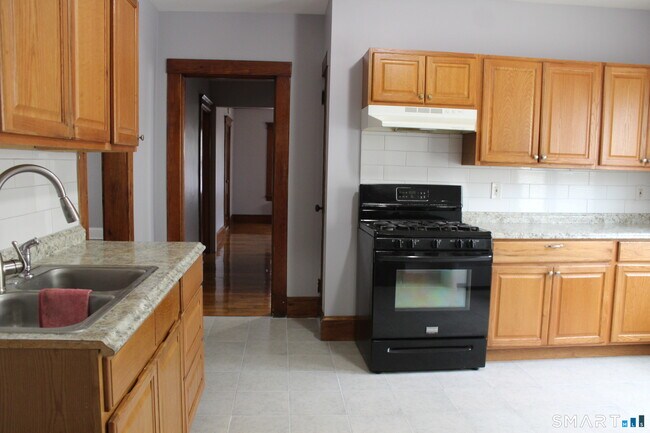 Building Photo - 45 Grandview Terrace
